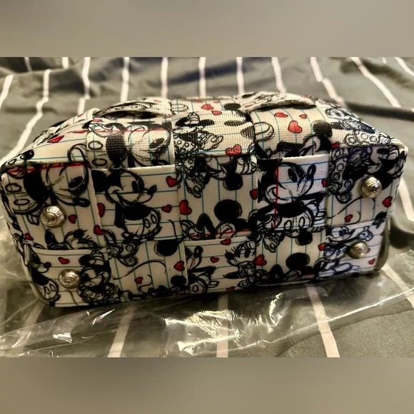 Harveys x Disney Couture Seatbelt Bag & Charm, Mickey & Minnie Love Sketch - Picture 5 of 10